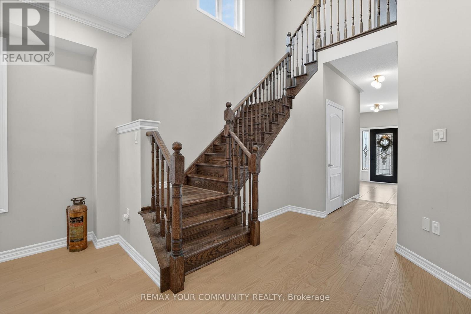 153 Hopkins Crescent, Bradford West Gwillimbury (Bradford), Ontario  L3Z 0R7 - Photo 28 - N12879422