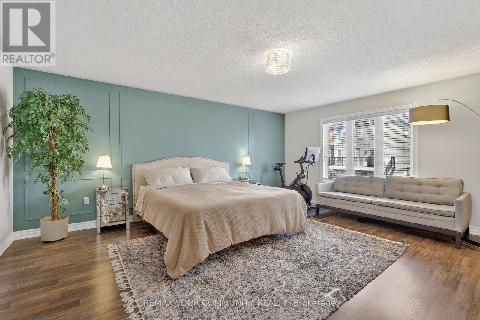 153 Hopkins Crescent, Bradford West Gwillimbury (Bradford), Ontario  L3Z 0R7 - Photo 37 - N12879422