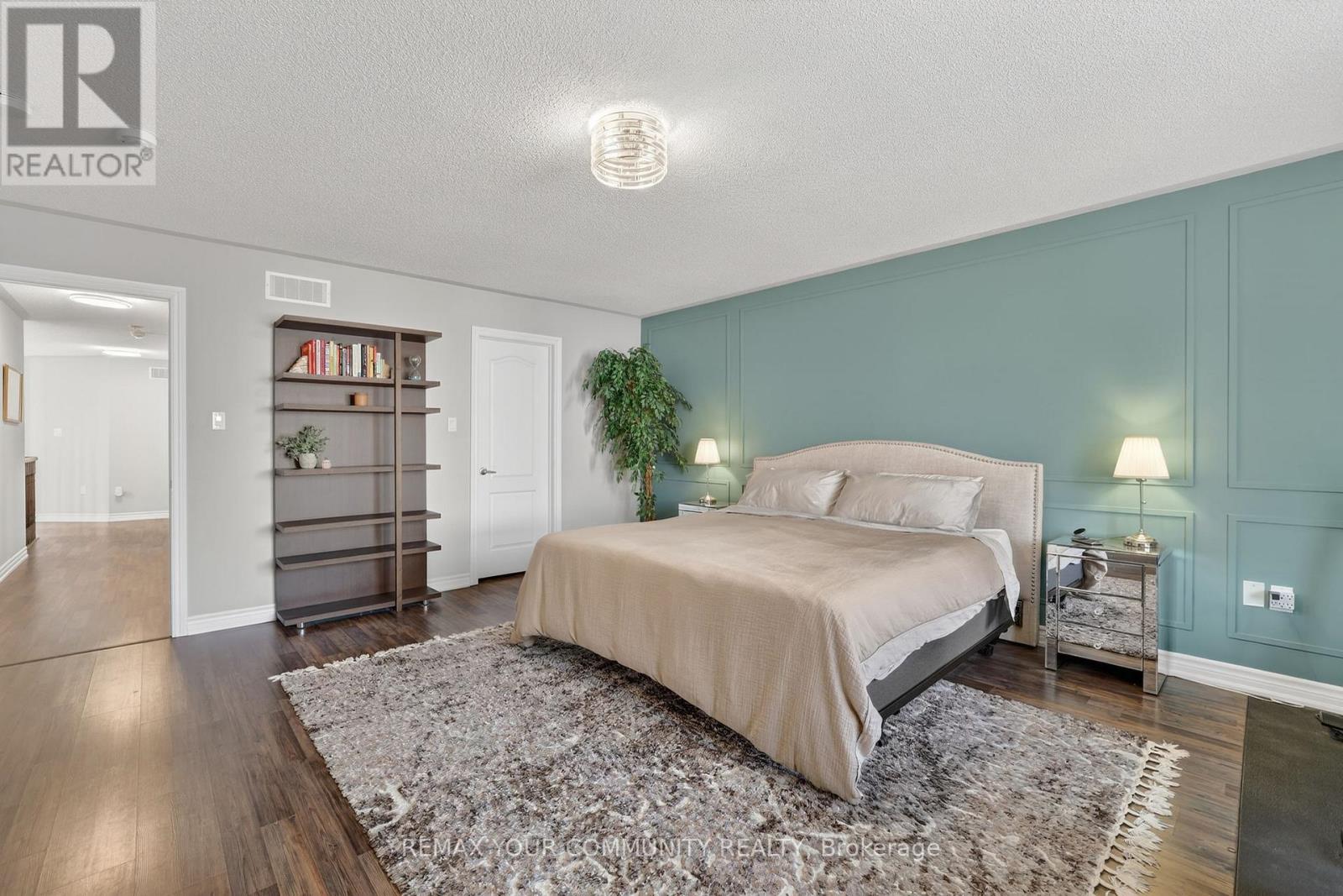 153 Hopkins Crescent, Bradford West Gwillimbury (Bradford), Ontario  L3Z 0R7 - Photo 38 - N12879422