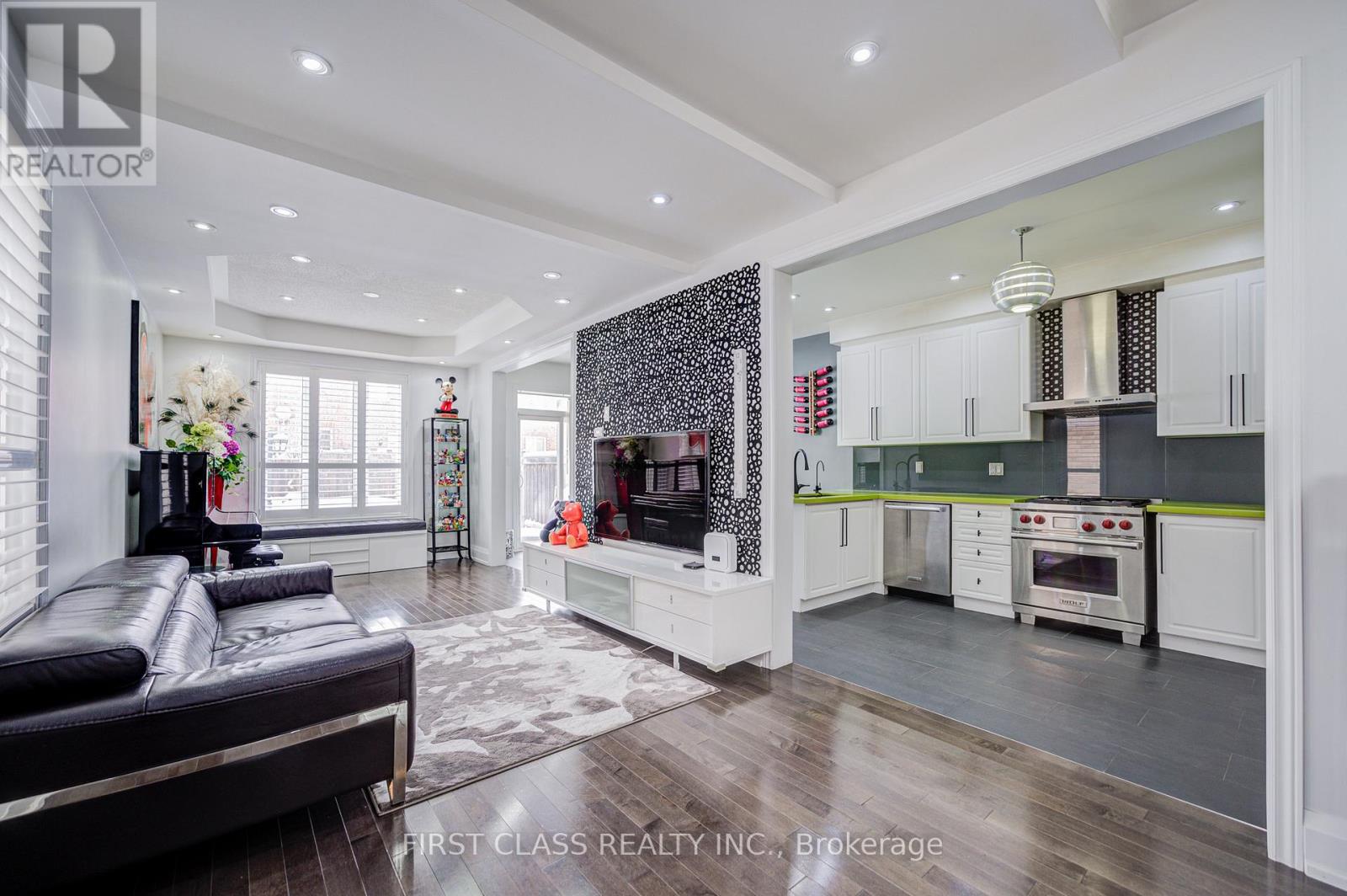 36 Staglin Court, Markham (Cathedraltown), Ontario  L6C 0K9 - Photo 7 - N12879452