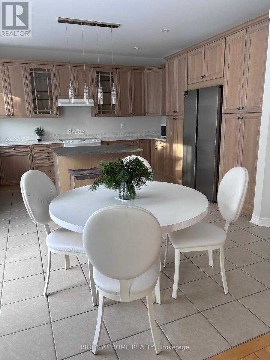 83 Chopin Boulevard, Vaughan (Patterson), Ontario  L4J 8Y5 - Photo 2 - N12879478