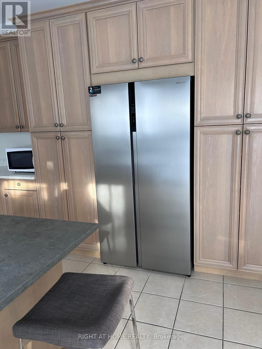 83 Chopin Boulevard, Vaughan (Patterson), Ontario  L4J 8Y5 - Photo 3 - N12879478