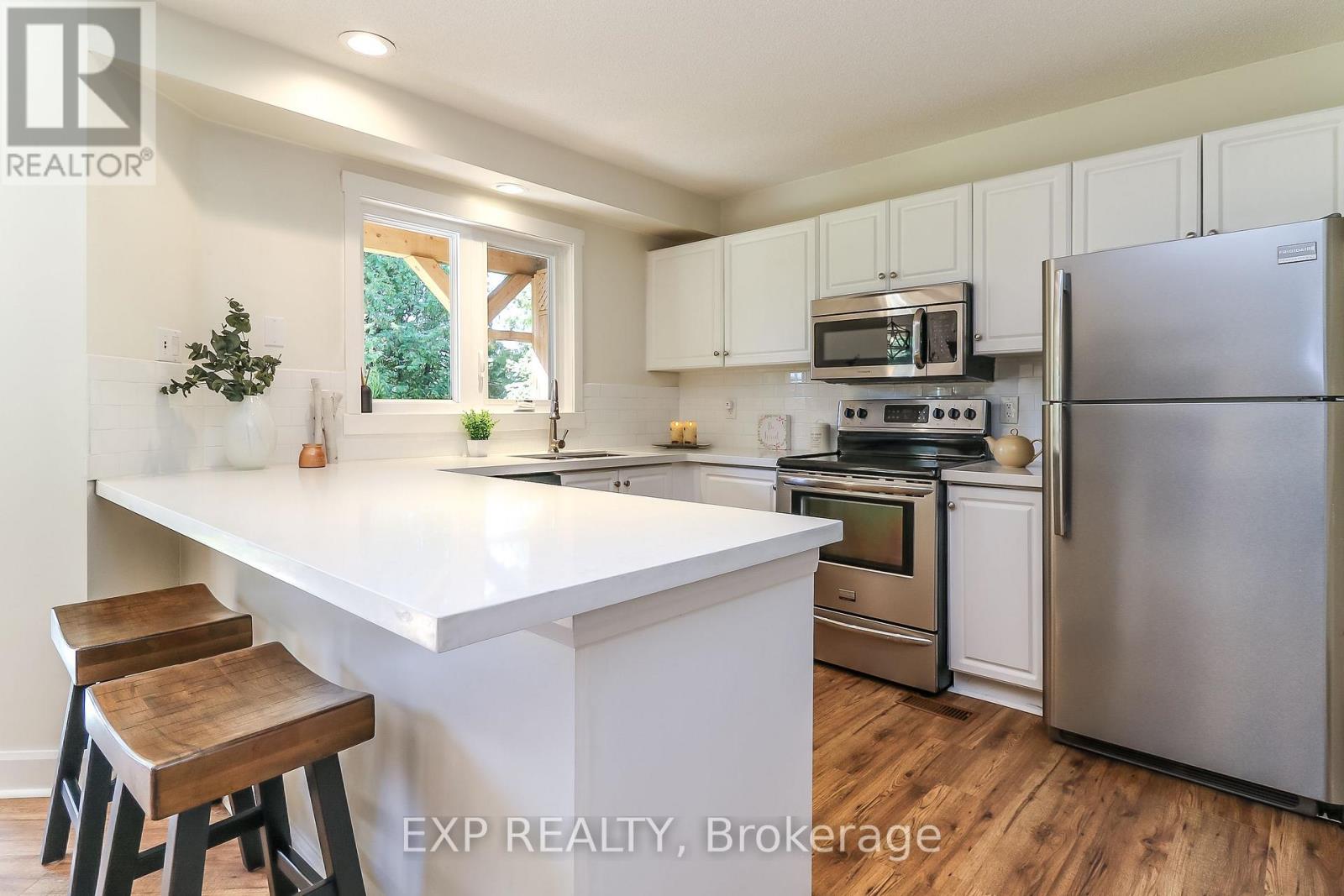 38 - 133 Fairway Crescent, Collingwood, Ontario  L9Y 5B4 - Photo 6 - S12879402