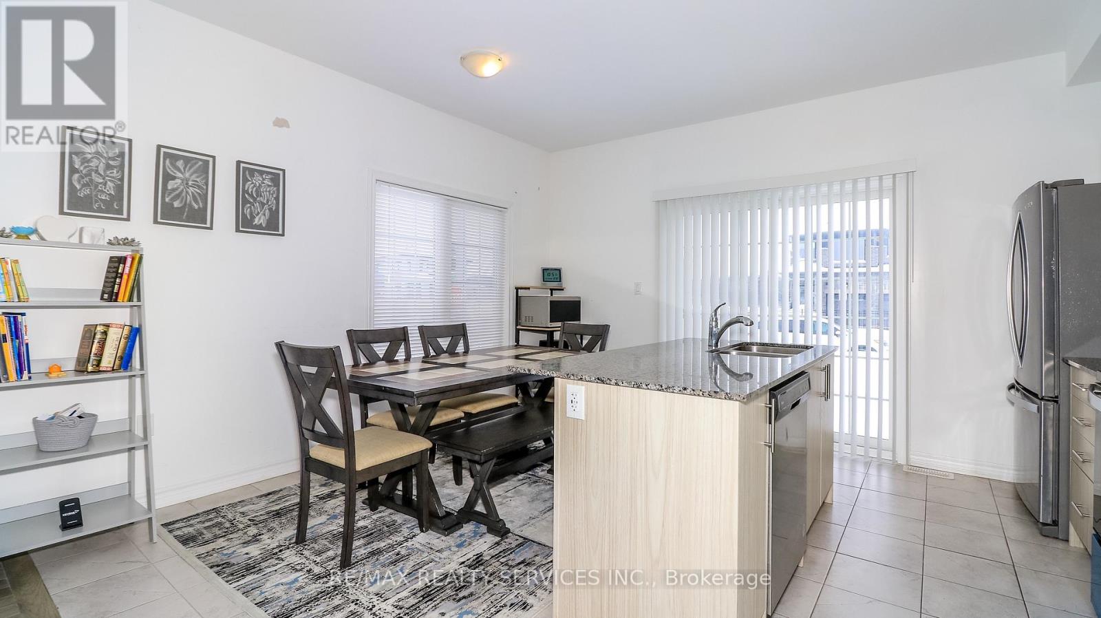 1 Harvest Crescent, Barrie, Ontario  L9J 0T3 - Photo 19 - S12879454