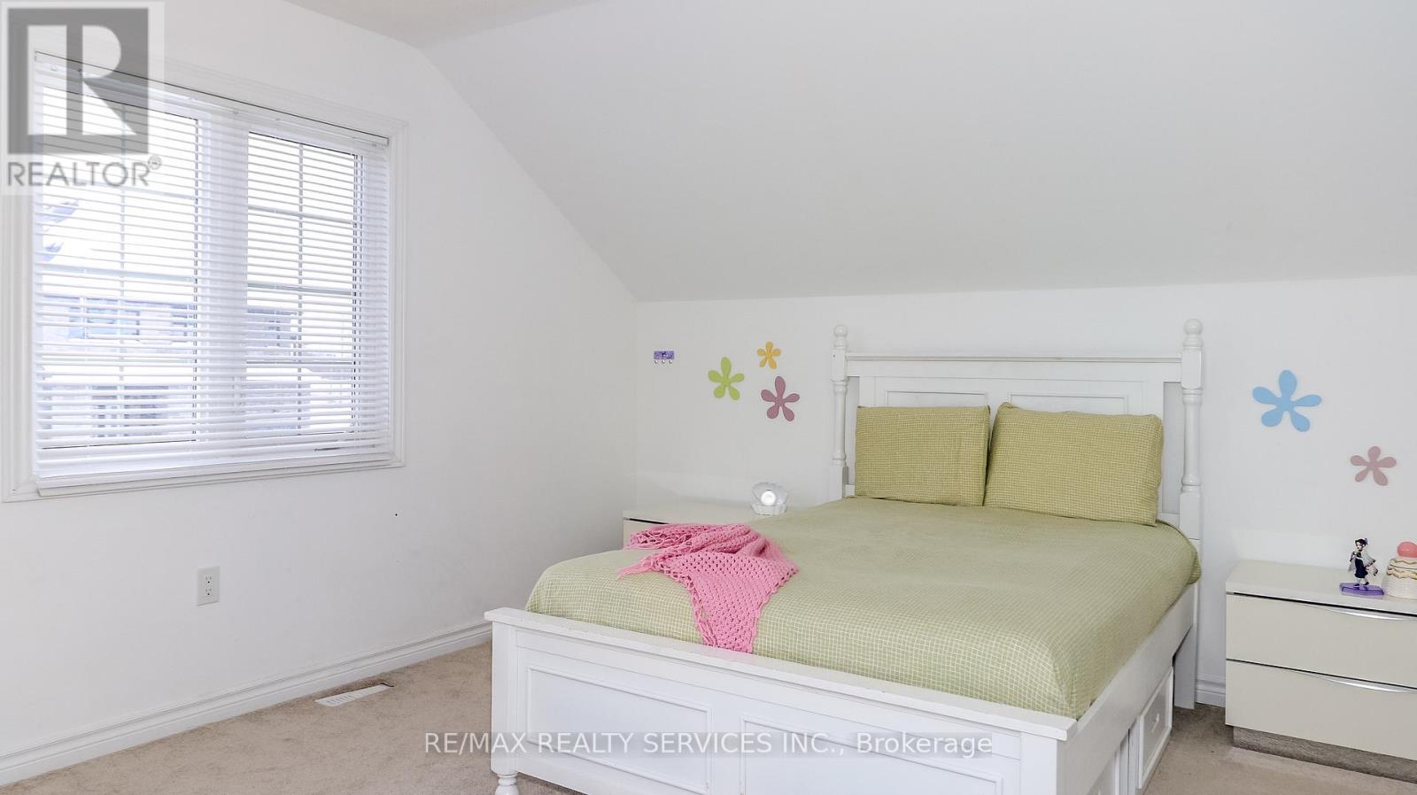 1 Harvest Crescent, Barrie, Ontario  L9J 0T3 - Photo 33 - S12879454