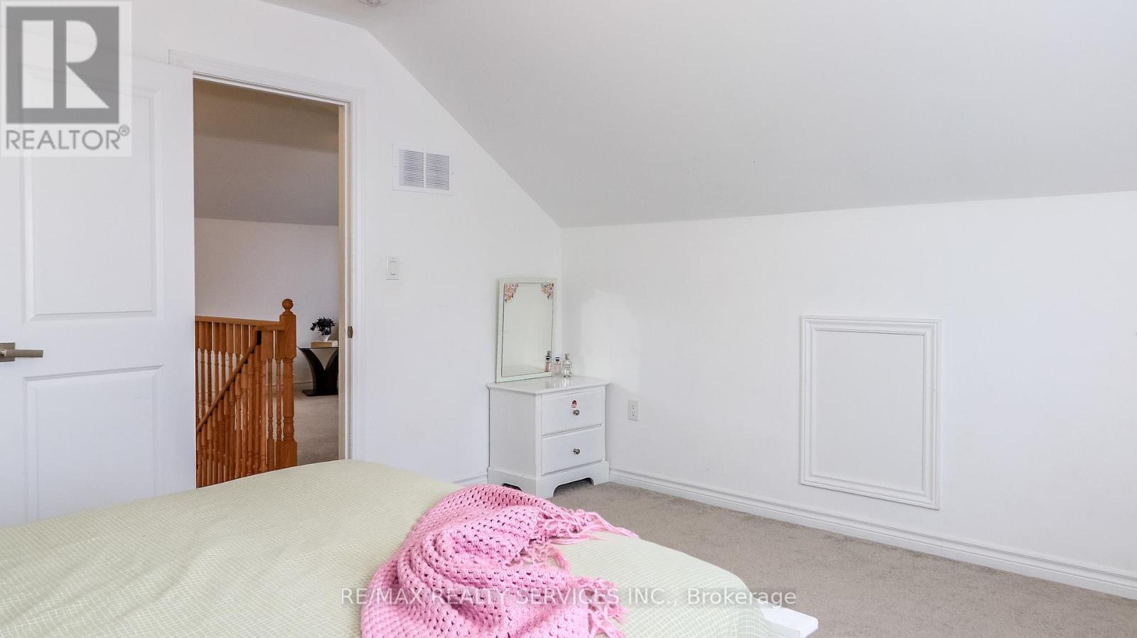 1 Harvest Crescent, Barrie, Ontario  L9J 0T3 - Photo 35 - S12879454