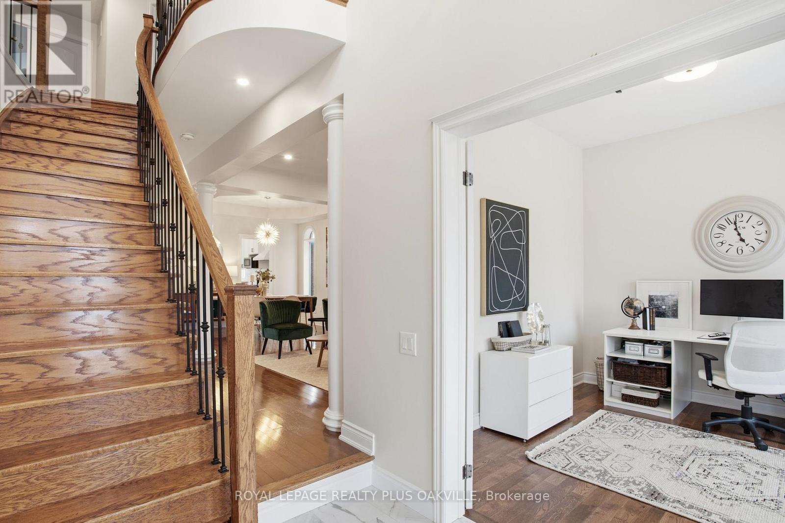 3488 Rebecca Street, Oakville, Ontario  L6L 6X9 - Photo 3 - W12872614