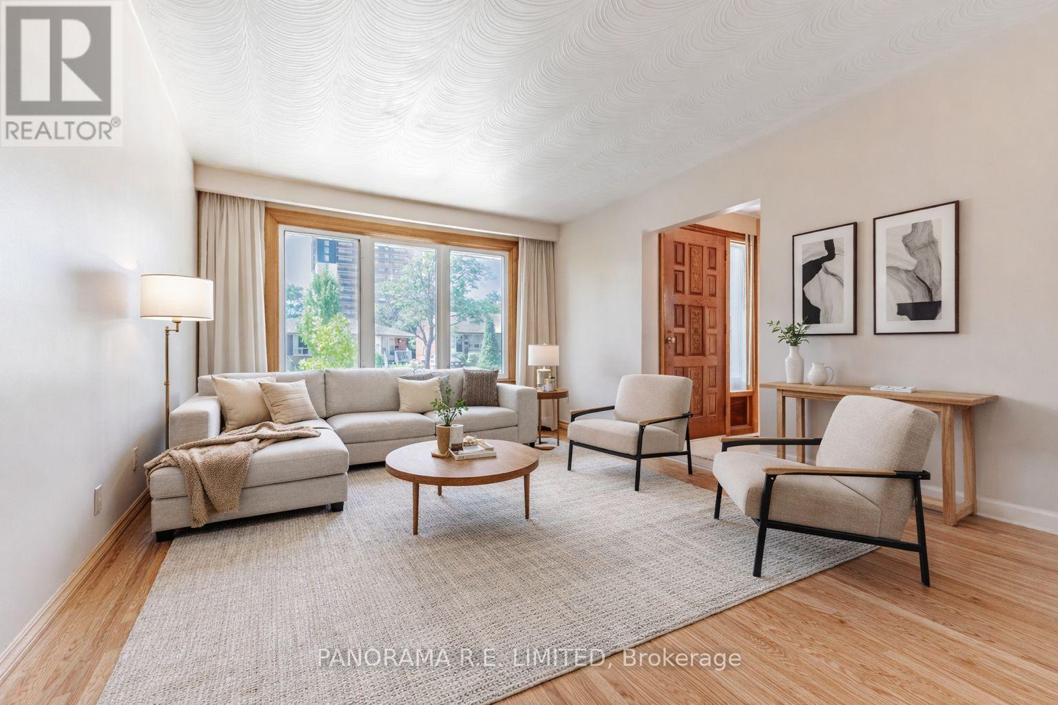 53 Vanguard Drive, Toronto (Islington-City Centre West), Ontario  M9B 5E8 - Photo 3 - W12874378