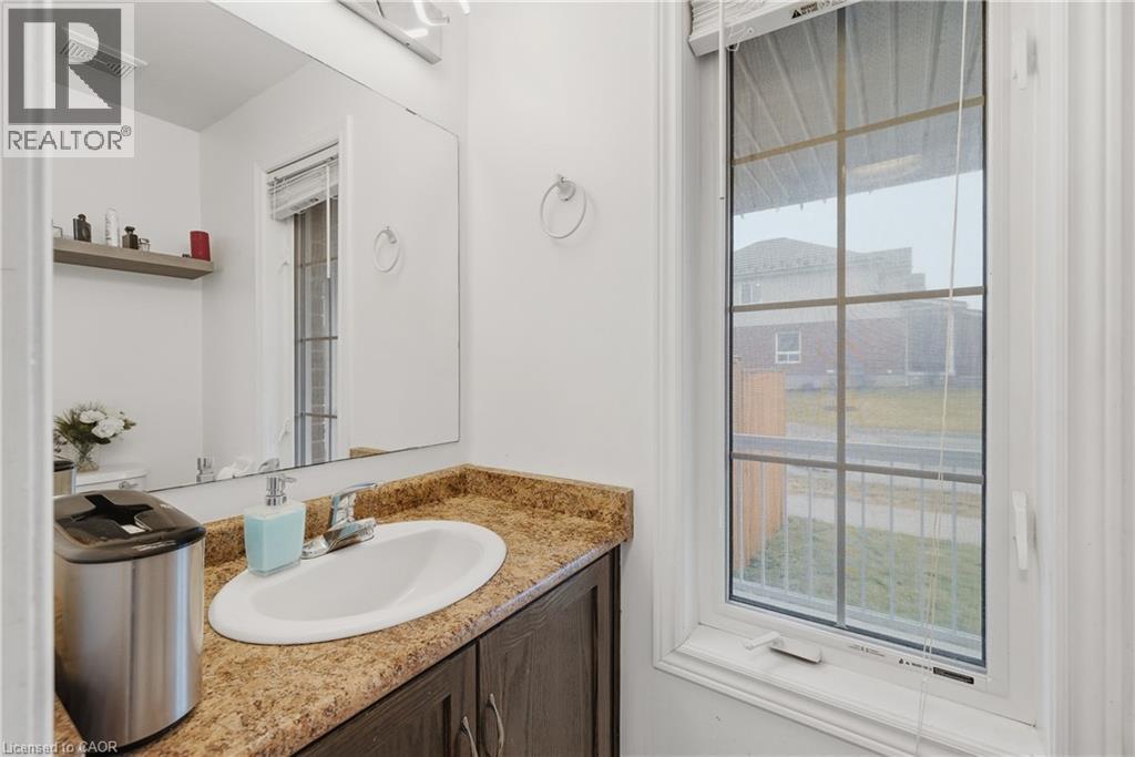 147 Kemp Crescent, Guelph, Ontario  N1E 0K1 - Photo 16 - 40811716