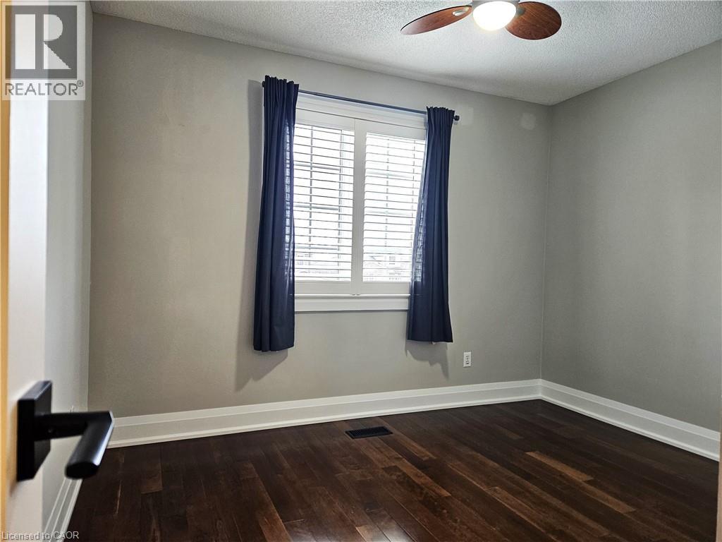 2 Aquasanta Crescent, Hamilton, Ontario  L9B 2K8 - Photo 11 - 40811389