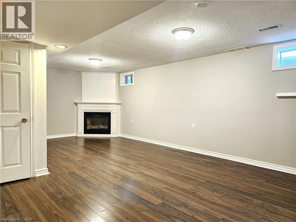 2 Aquasanta Crescent, Hamilton, Ontario  L9B 2K8 - Photo 19 - 40811389