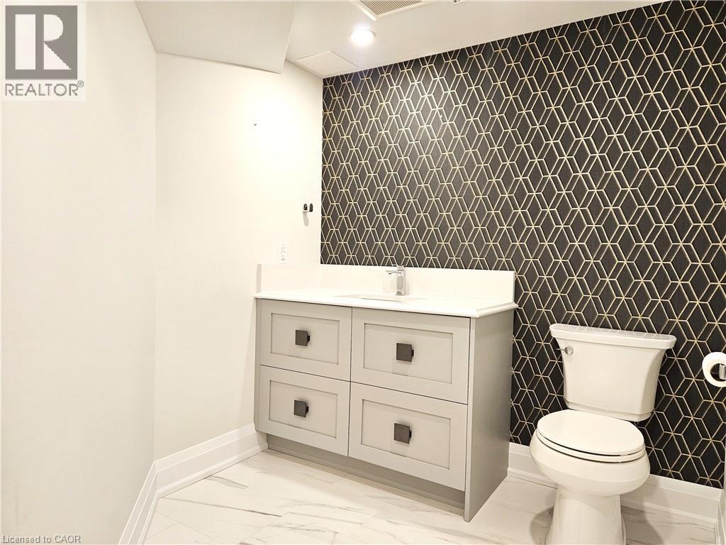 2 Aquasanta Crescent, Hamilton, Ontario  L9B 2K8 - Photo 20 - 40811389