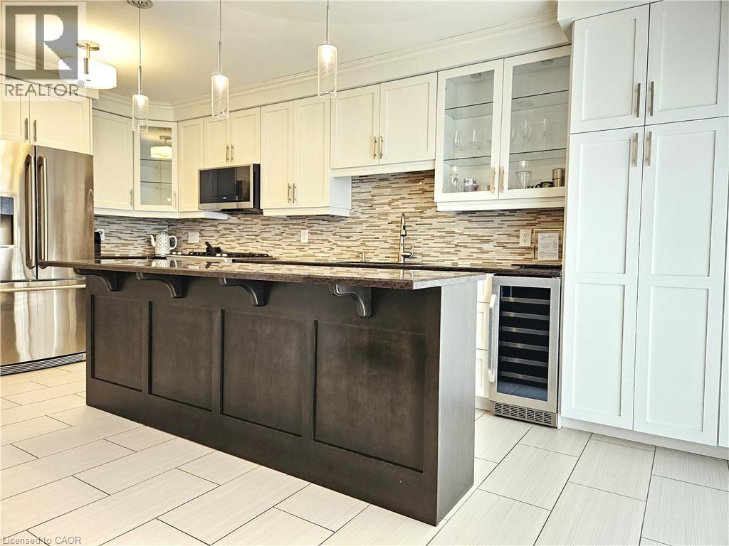 2 Aquasanta Crescent, Hamilton, Ontario  L9B 2K8 - Photo 7 - 40811389