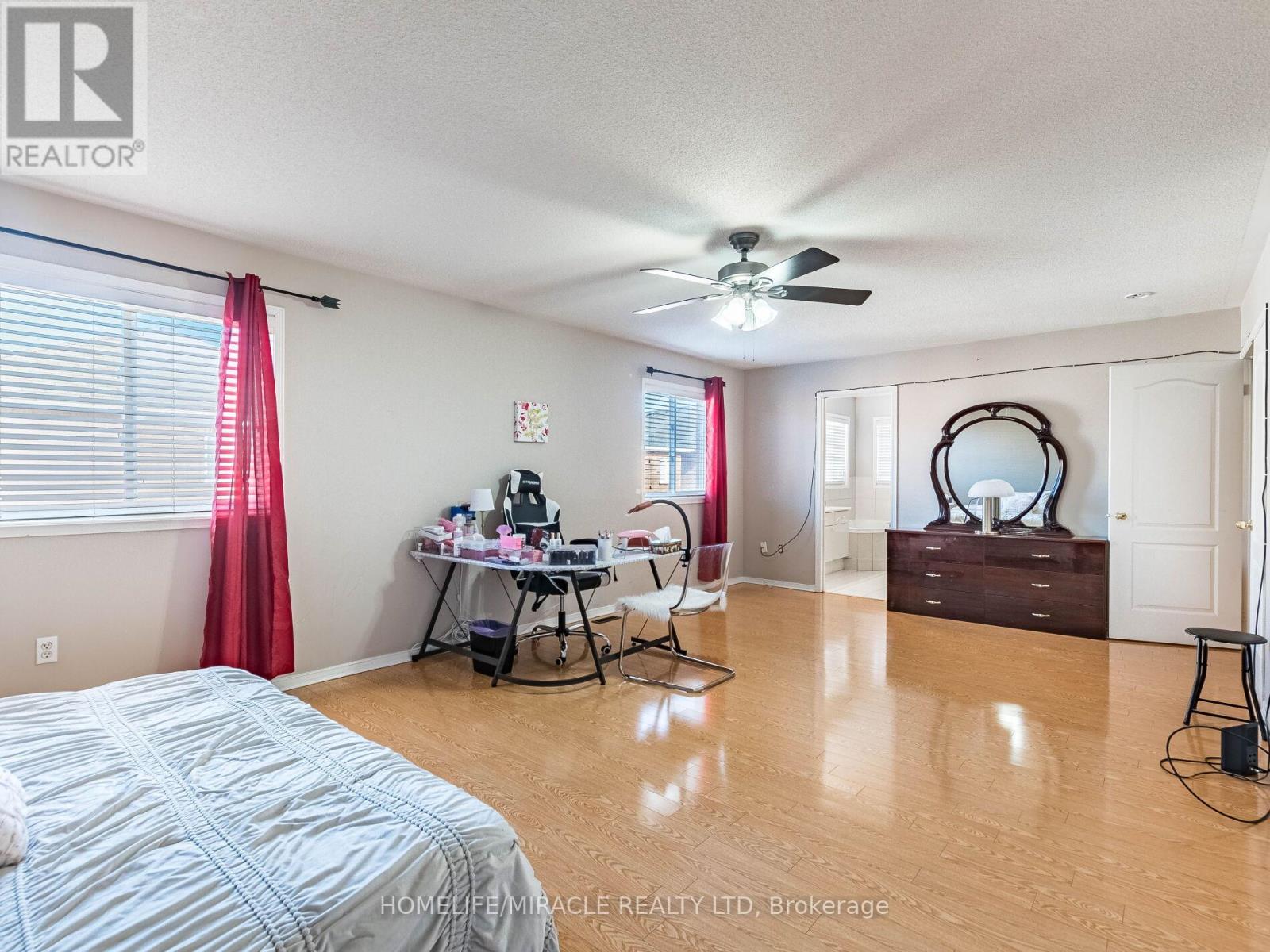 5 Sams Crescent, Brampton (Fletcher's Meadow), Ontario  L7A 3T8 - Photo 29 - W12879334