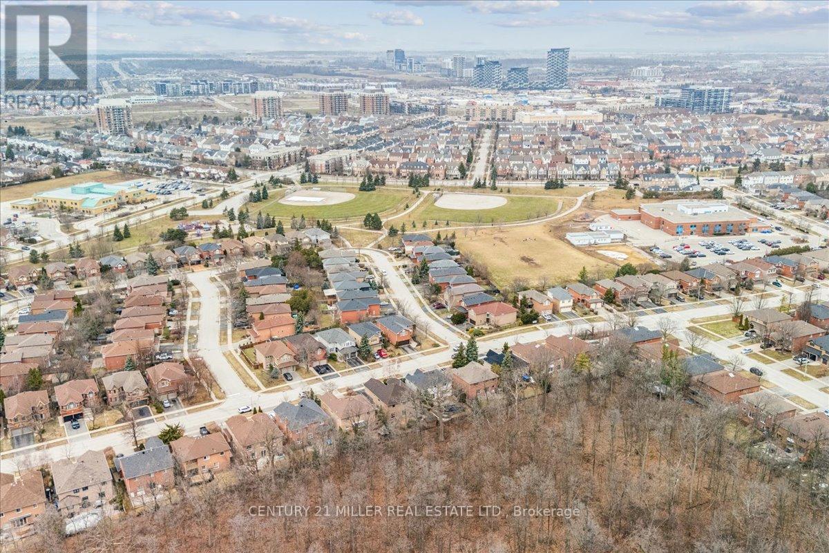 2144 Grand Ravine Drive, Oakville (Ro River Oaks), Ontario  L6H 6B4 - Photo 39 - W12879346