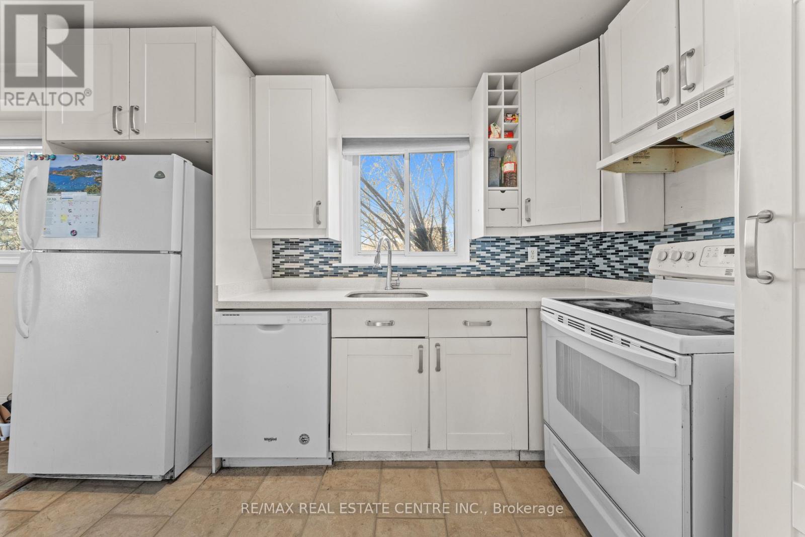 86 Judith Crescent, Brampton (Northgate), Ontario  L6S 3J4 - Photo 8 - W12879406