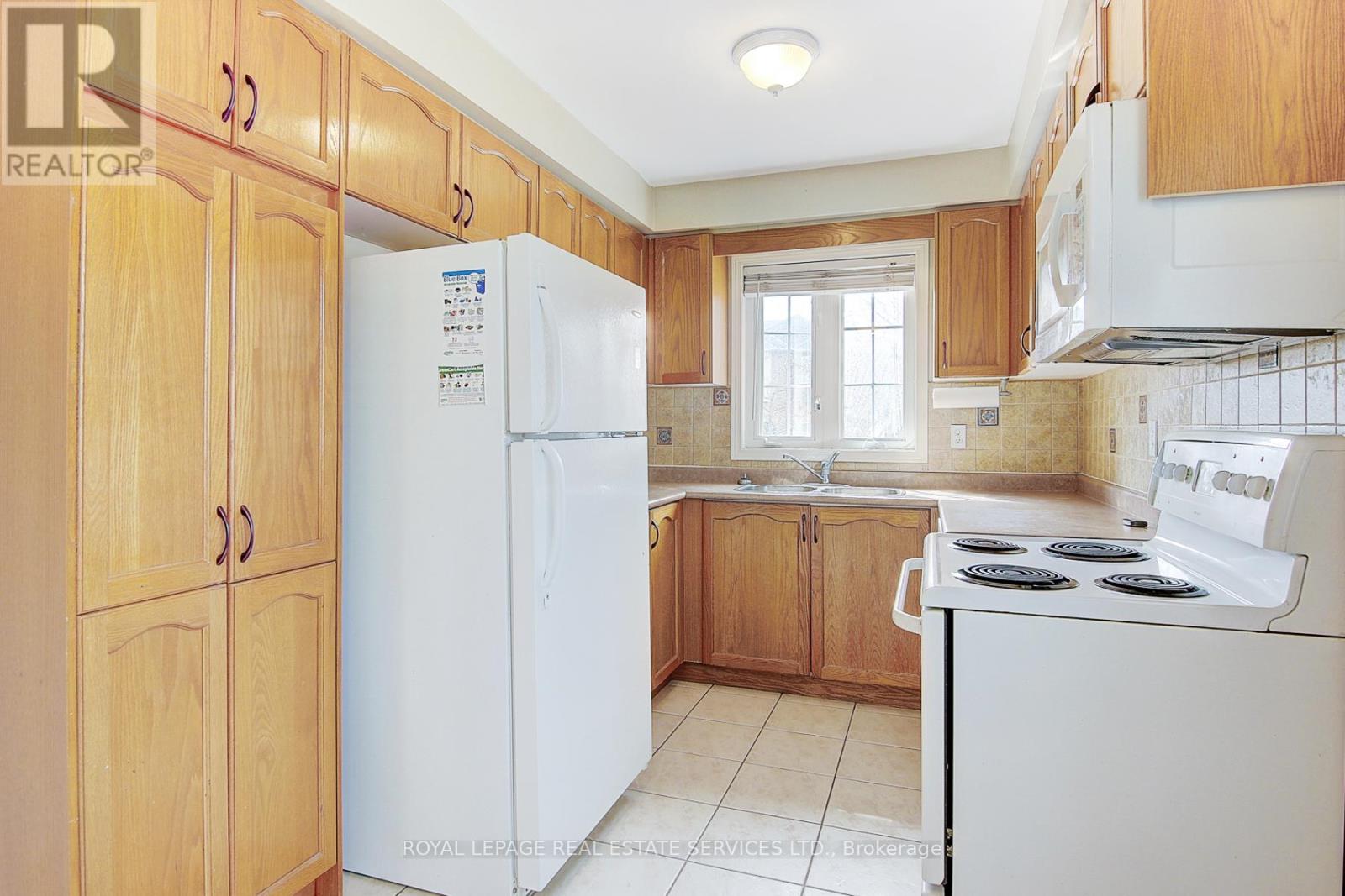 1498 Pinecliff Road, Oakville (Wt West Oak Trails), Ontario  L6M 4A8 - Photo 22 - W12879420