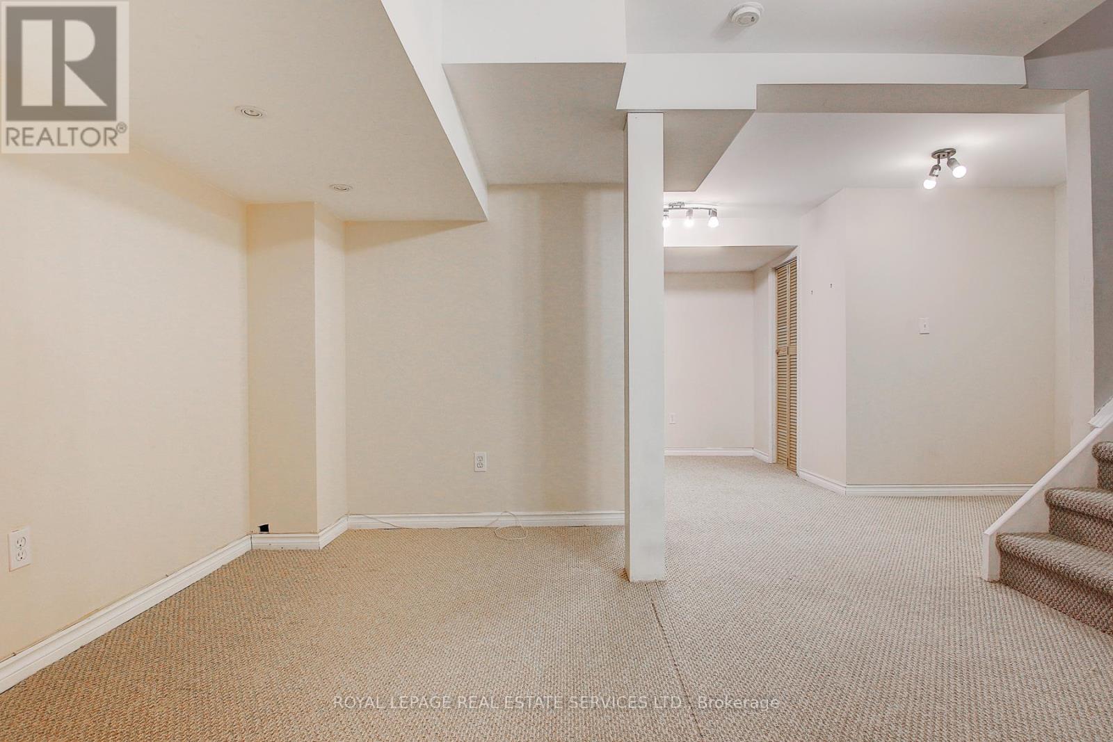 1498 Pinecliff Road, Oakville (Wt West Oak Trails), Ontario  L6M 4A8 - Photo 4 - W12879420