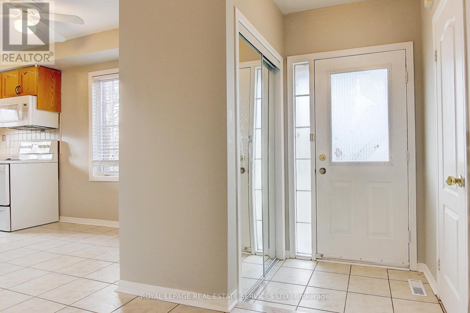 1498 Pinecliff Road, Oakville (Wt West Oak Trails), Ontario  L6M 4A8 - Photo 9 - W12879420