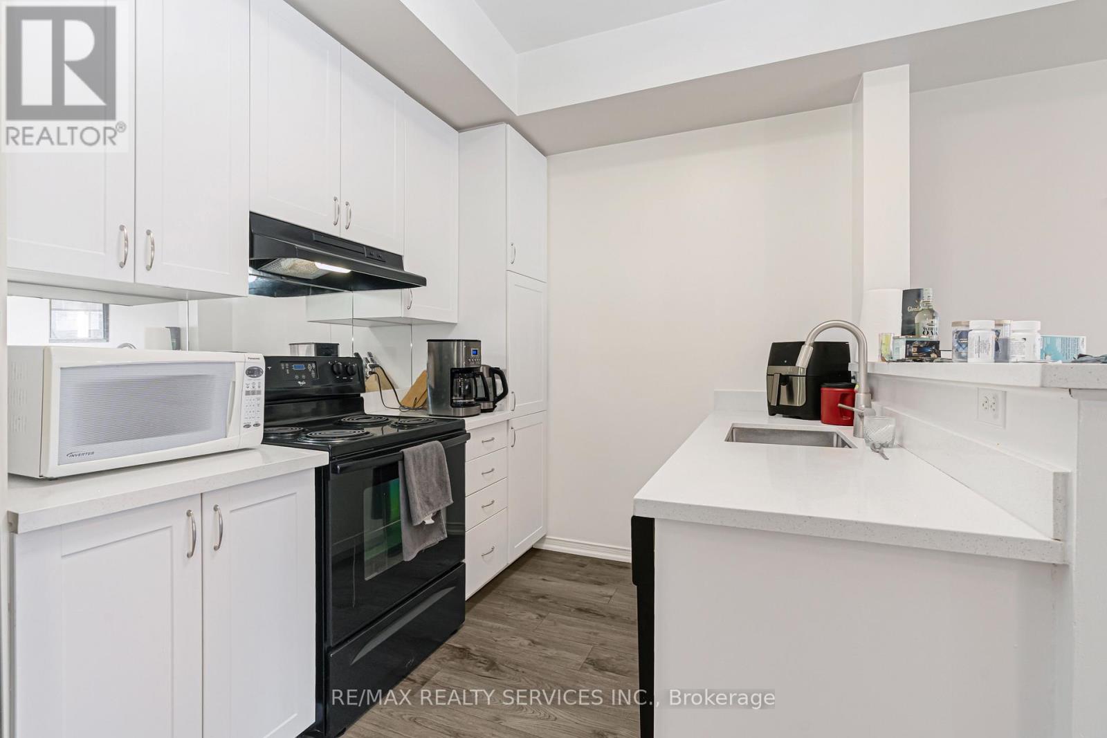 92 - 60 Fairwood Circle, Brampton (Sandringham-Wellington), Ontario  L6R 0Y6 - Photo 16 - W12879458