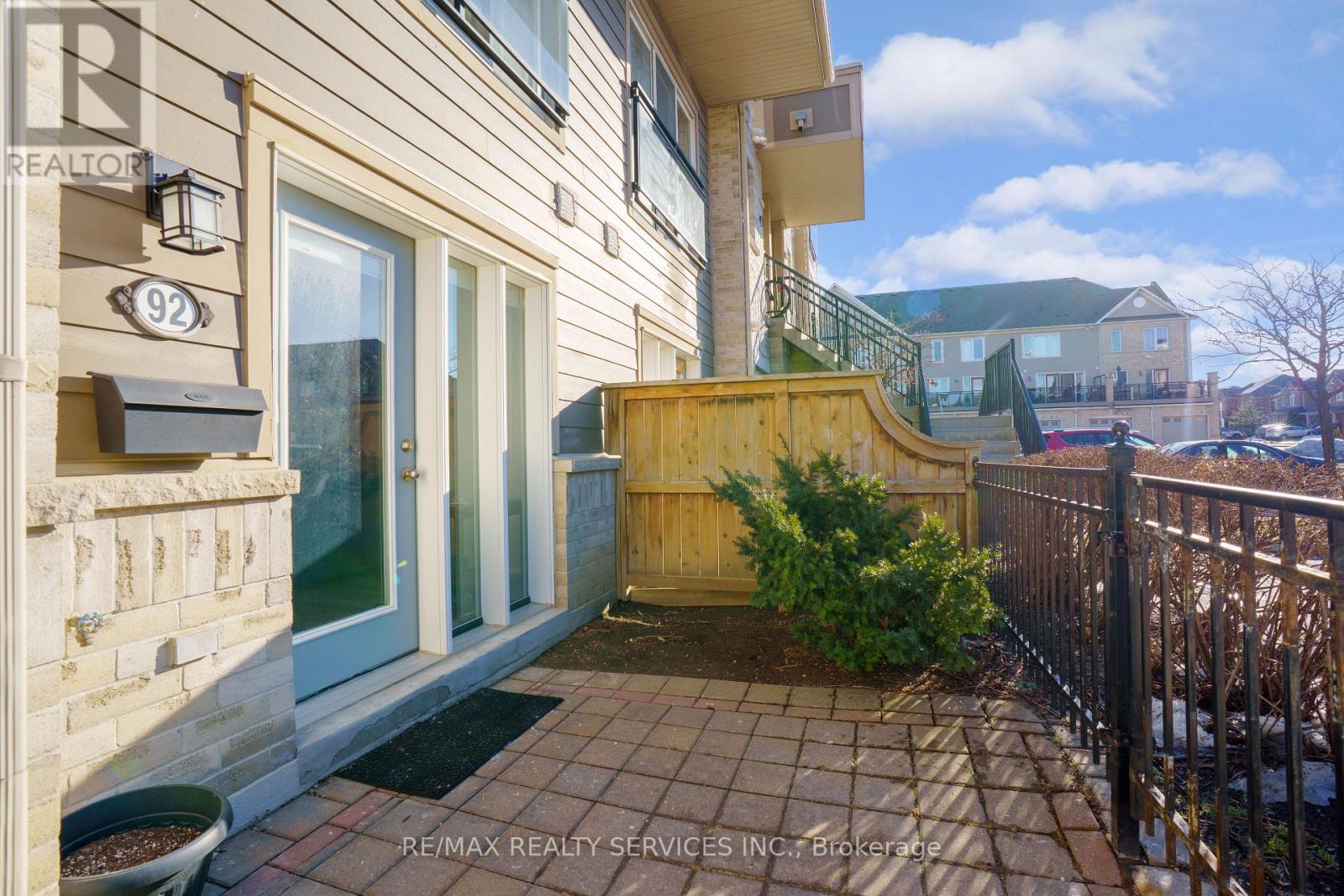 92 - 60 Fairwood Circle, Brampton (Sandringham-Wellington), Ontario  L6R 0Y6 - Photo 22 - W12879458