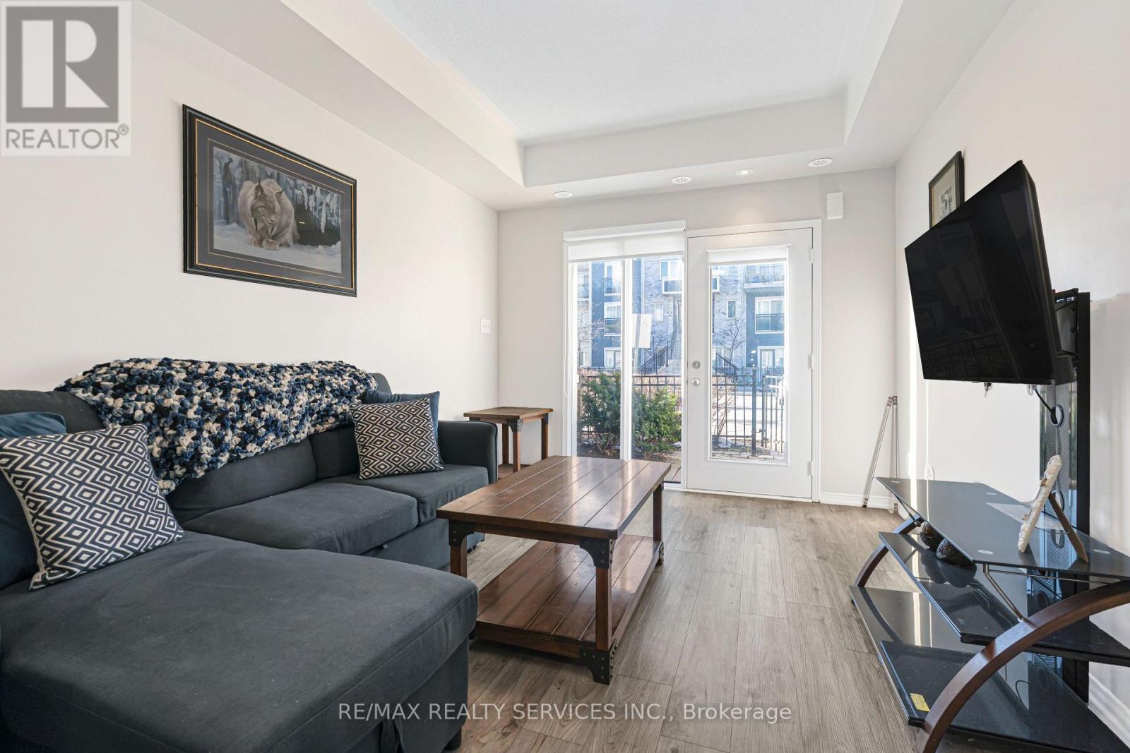 92 - 60 Fairwood Circle, Brampton (Sandringham-Wellington), Ontario  L6R 0Y6 - Photo 7 - W12879458