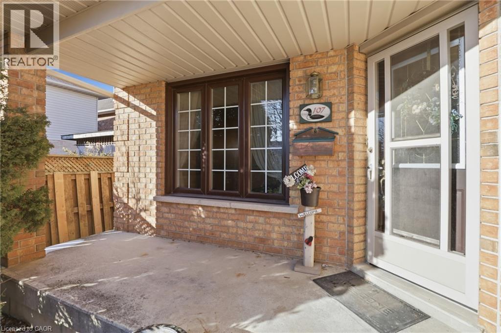 107 Butler Drive, Hamilton, Ontario  L8W 3K2 - Photo 2 - 40809311