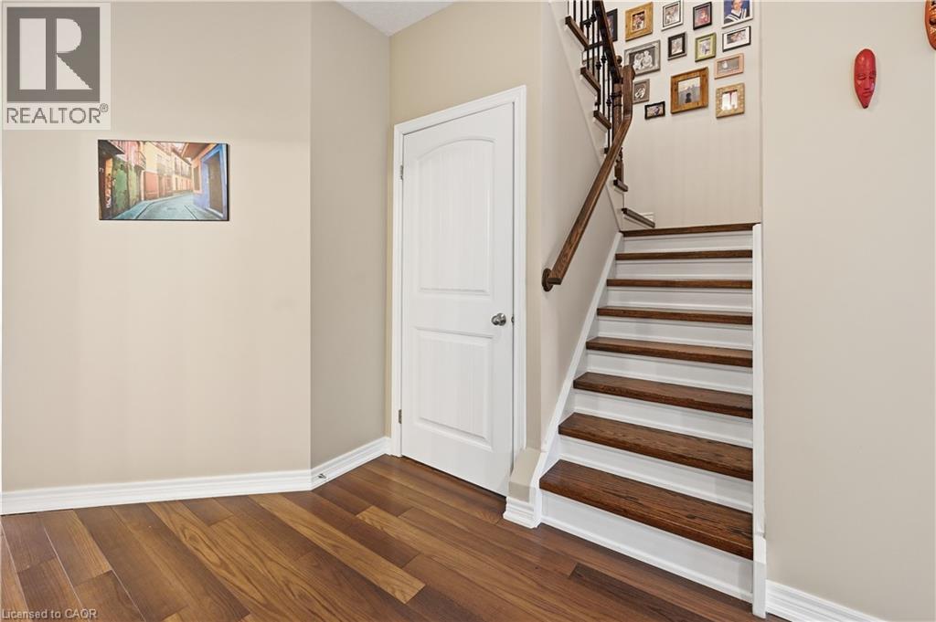 64 Springvalley Crescent, Hamilton, Ontario  L9C 7X3 - Photo 19 - 40810533