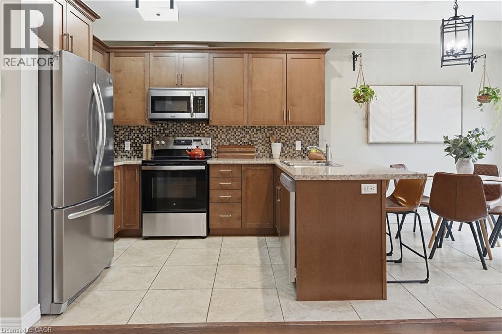 64 Springvalley Crescent, Hamilton, Ontario  L9C 7X3 - Photo 14 - 40810533