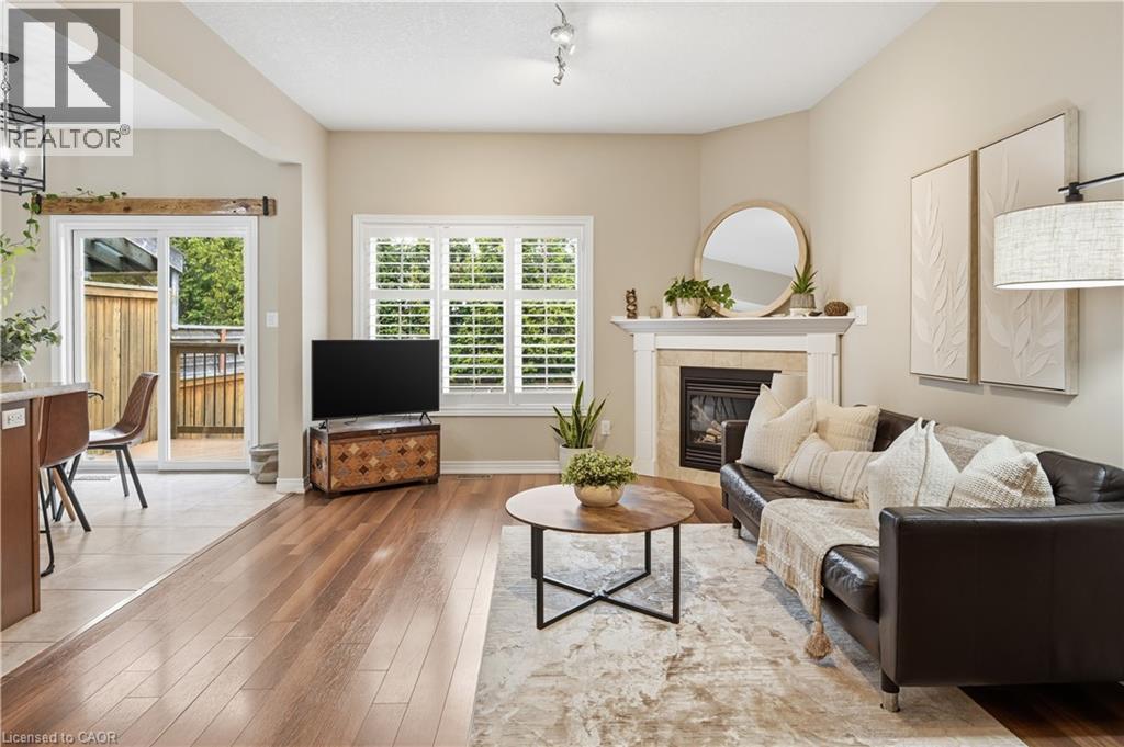 64 Springvalley Crescent, Hamilton, Ontario  L9C 7X3 - Photo 7 - 40810533