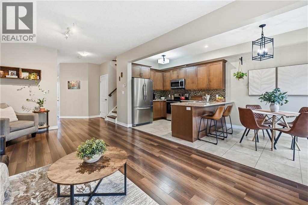 64 Springvalley Crescent, Hamilton, Ontario  L9C 7X3 - Photo 11 - 40810533