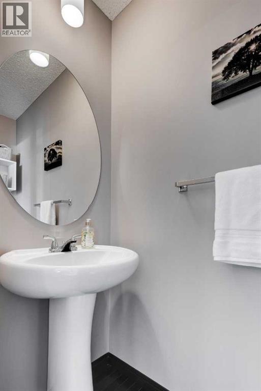 58 Elgin Meadows Gardens Se, Calgary, Alberta  T2Z 0M2 - Photo 9 - A2291881