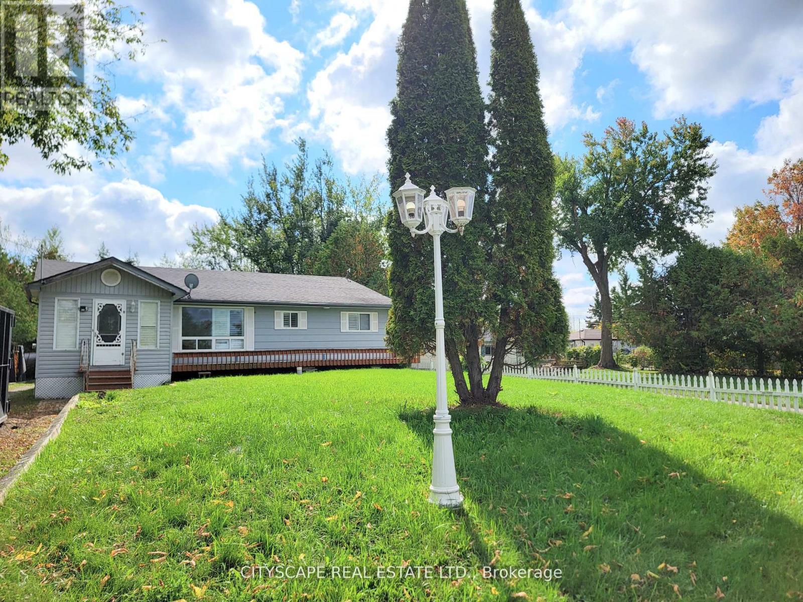 34 Robinson Avenue, Kawartha Lakes (Kirkfield), Ontario  K0M 2B0 - Photo 3 - X12879450