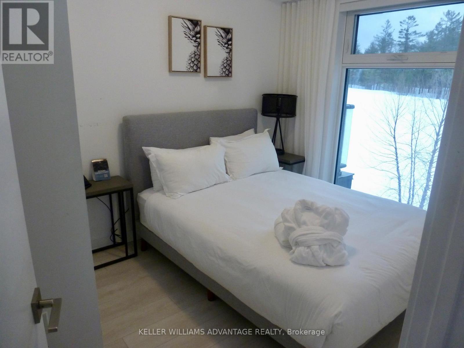 201 - 120 Carrick Trail, Gravenhurst (Muskoka (S)), Ontario  P1P 0B6 - Photo 4 - X12879476