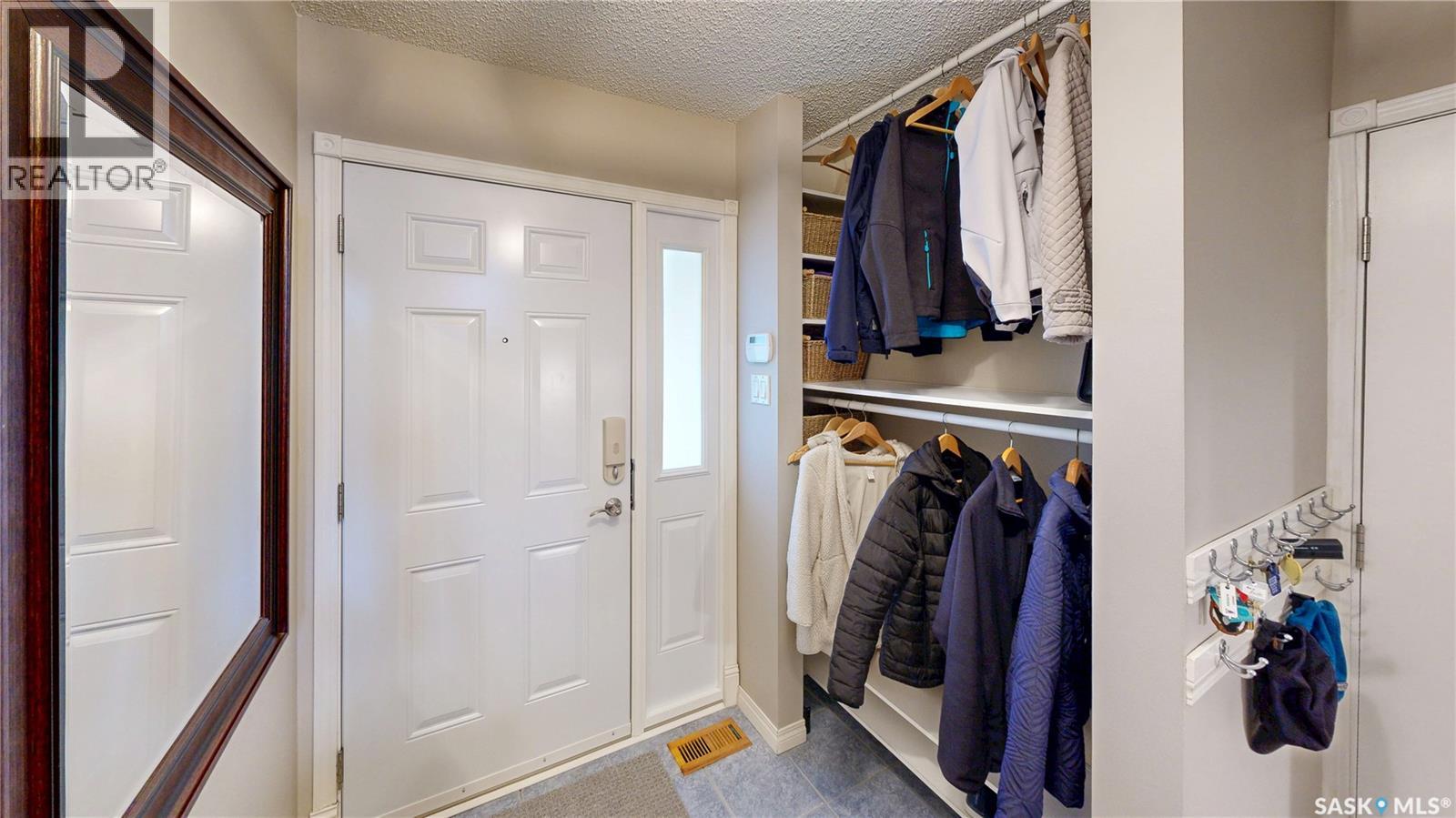 Dr 110 Quincy Drive, Regina, Saskatchewan  S4S 6M1 - Photo 2 - SK030351