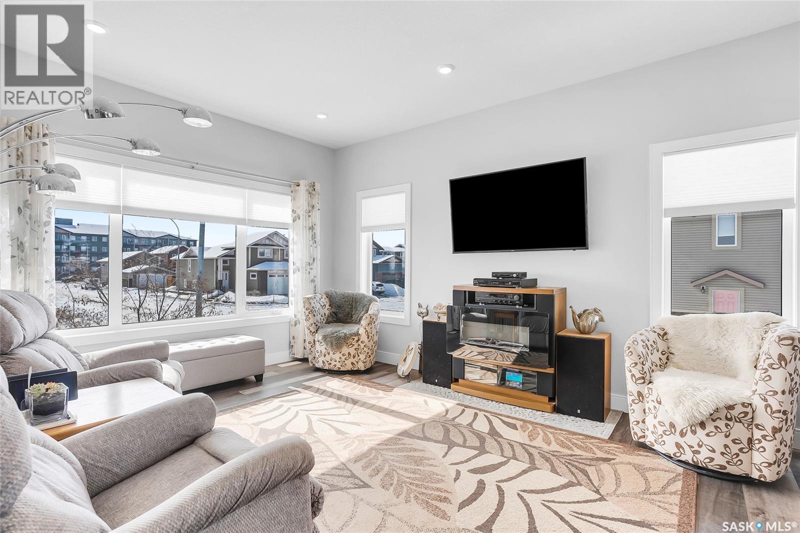 201 Cowan Crescent, Martensville, Saskatchewan  S0K 2T1 - Photo 8 - SK030198