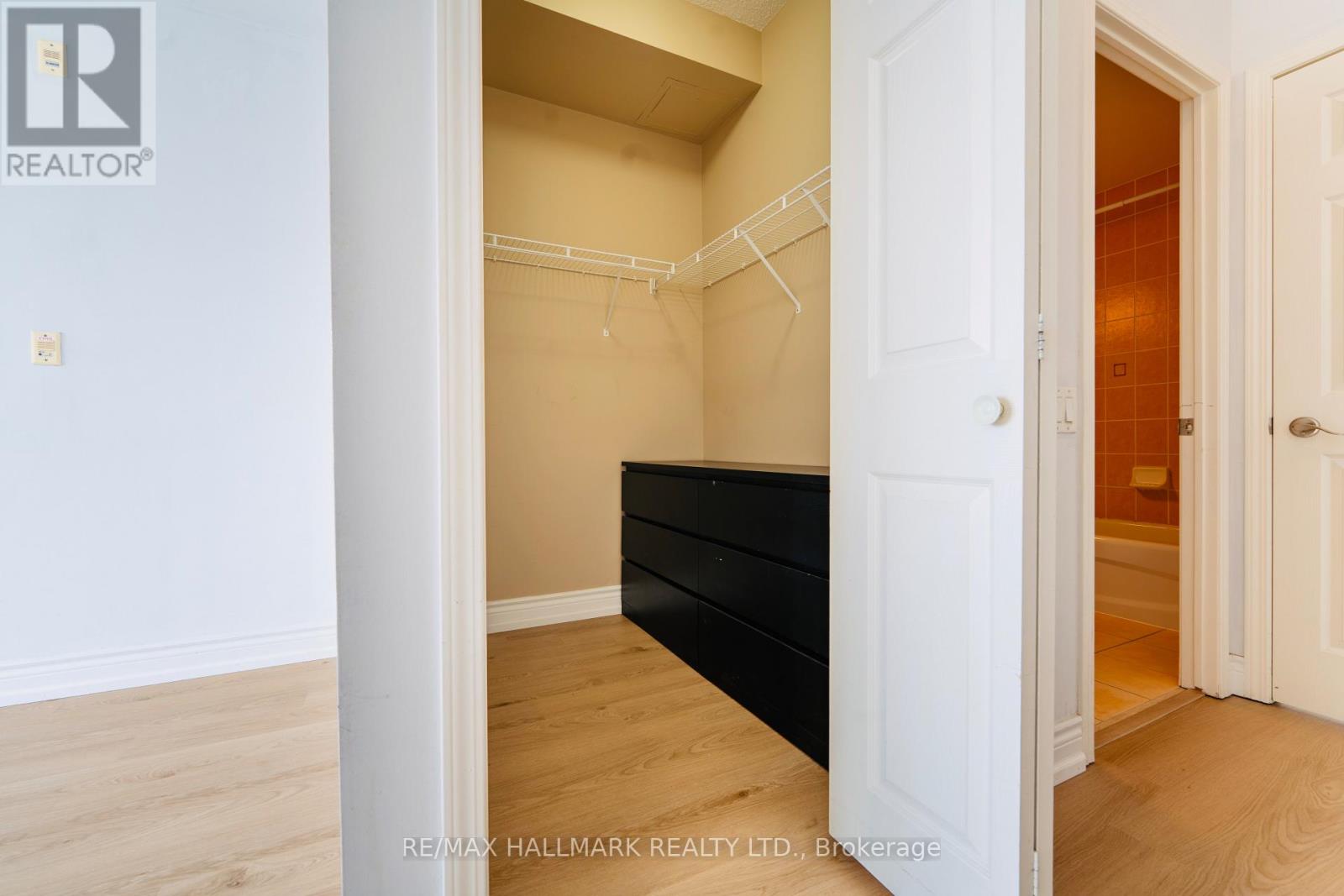 304 - 11121 Yonge Street, Richmond Hill (Devonsleigh), Ontario  L4C 0S7 - Photo 20 - N12813446