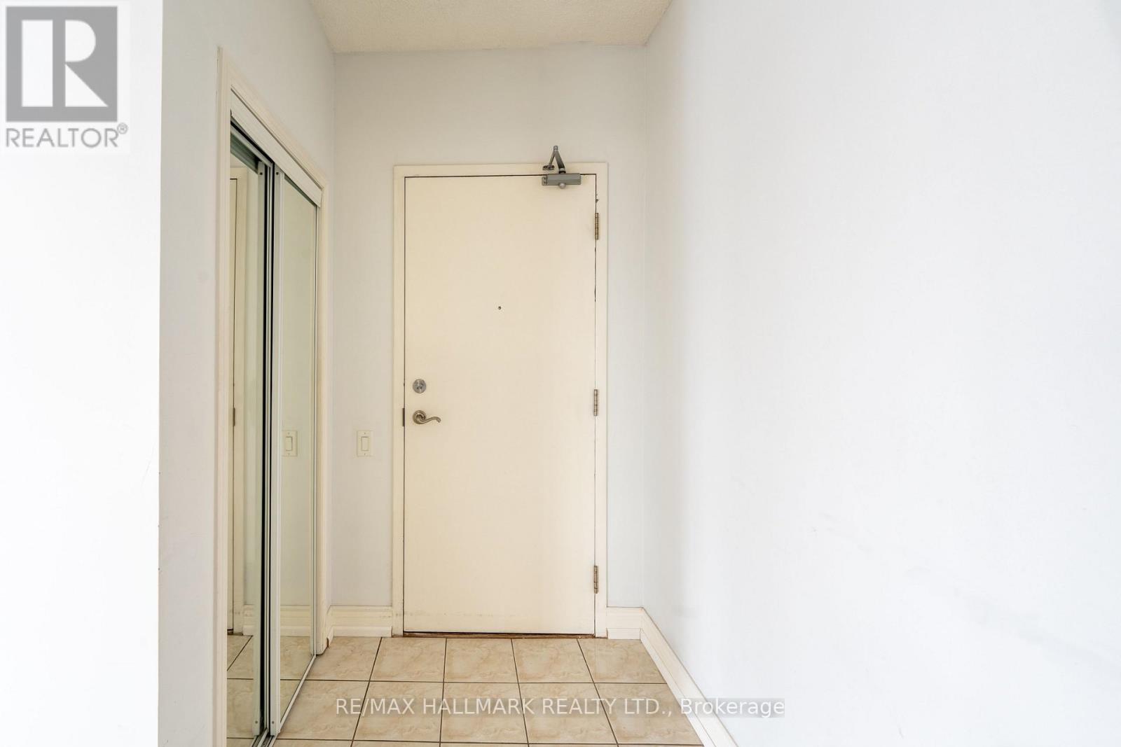 304 - 11121 Yonge Street, Richmond Hill (Devonsleigh), Ontario  L4C 0S7 - Photo 24 - N12813446