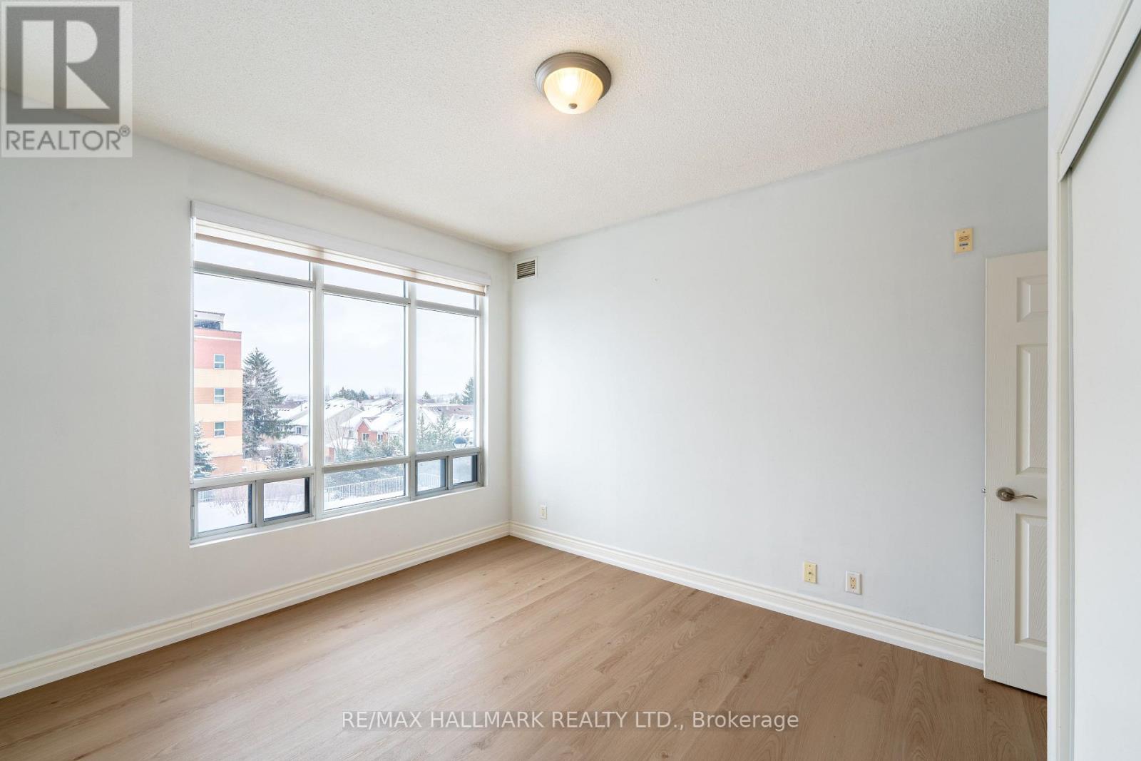 304 - 11121 Yonge Street, Richmond Hill (Devonsleigh), Ontario  L4C 0S7 - Photo 33 - N12813446