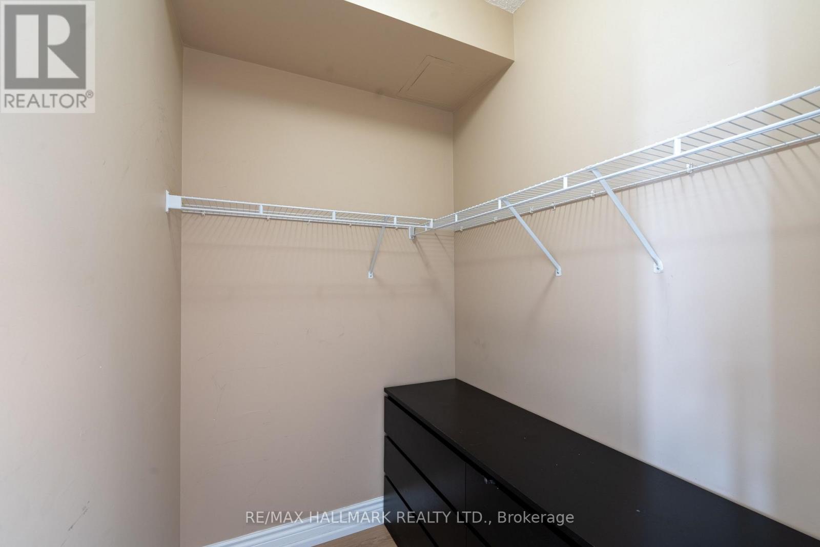 304 - 11121 Yonge Street, Richmond Hill (Devonsleigh), Ontario  L4C 0S7 - Photo 21 - N12813446