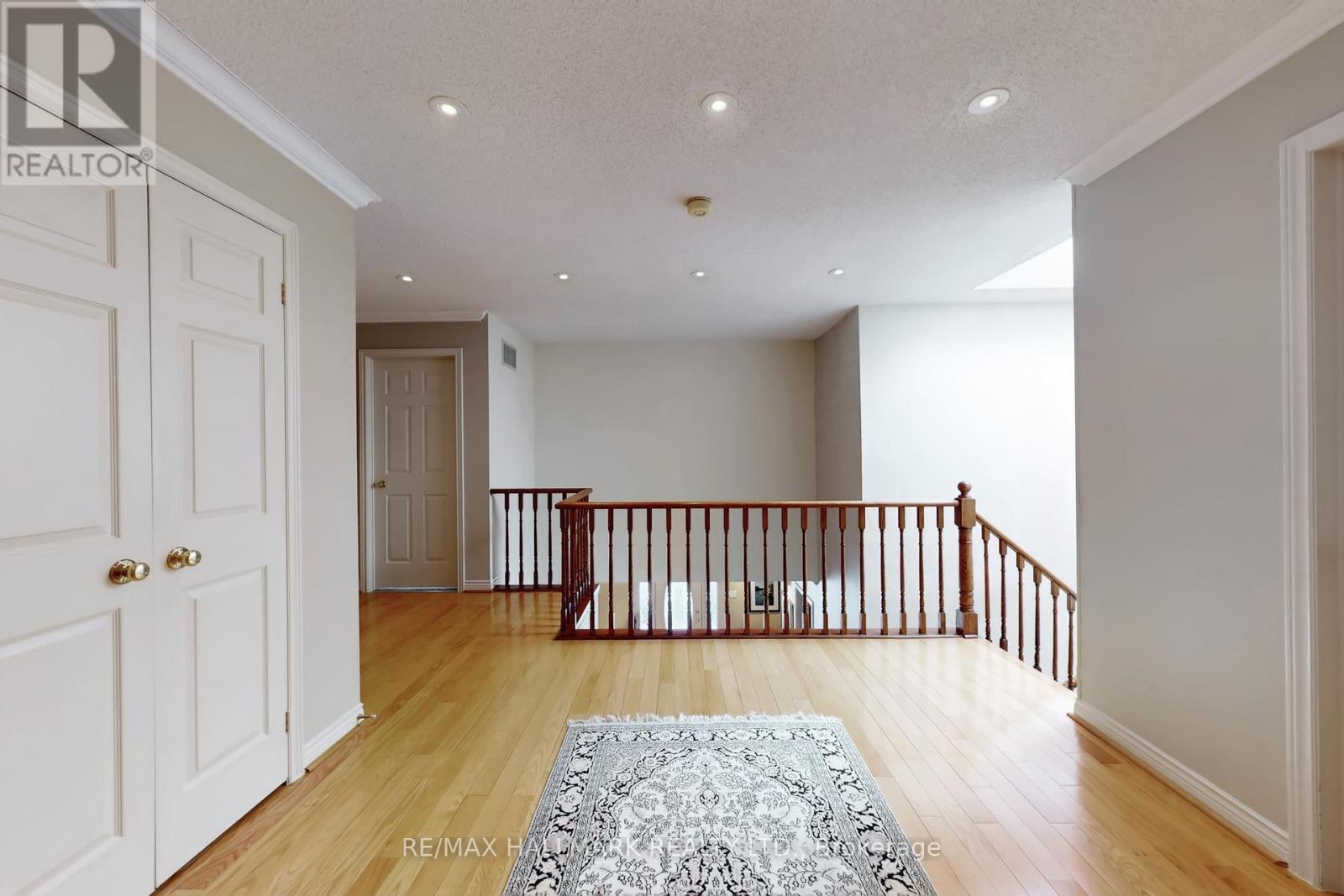 28 White Lodge Crescent, Richmond Hill (Mill Pond), Ontario  L4C 9A1 - Photo 28 - N12773720