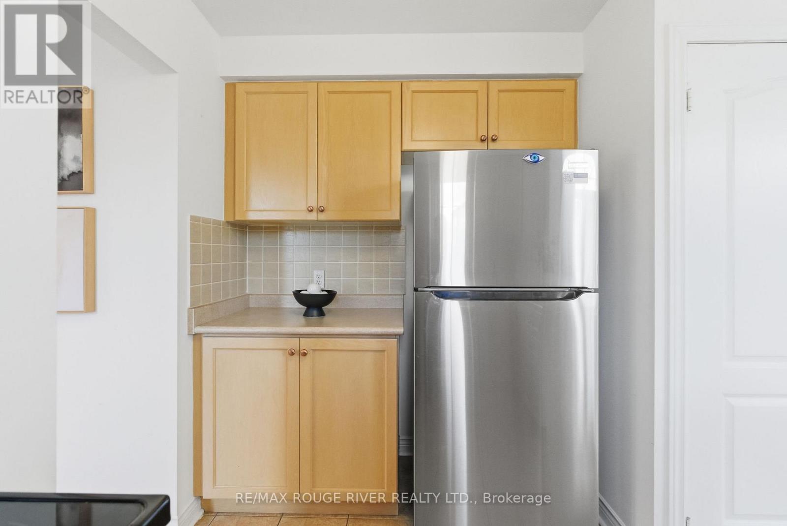 36 Tormina Boulevard, Whitby, Ontario  L1R 3B4 - Photo 20 - E12879554