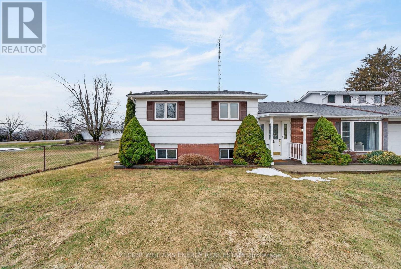 4 Mary Avenue, Prince Edward County (Wellington Ward), Ontario  K0K 3L0 - Photo 41 - X12879582