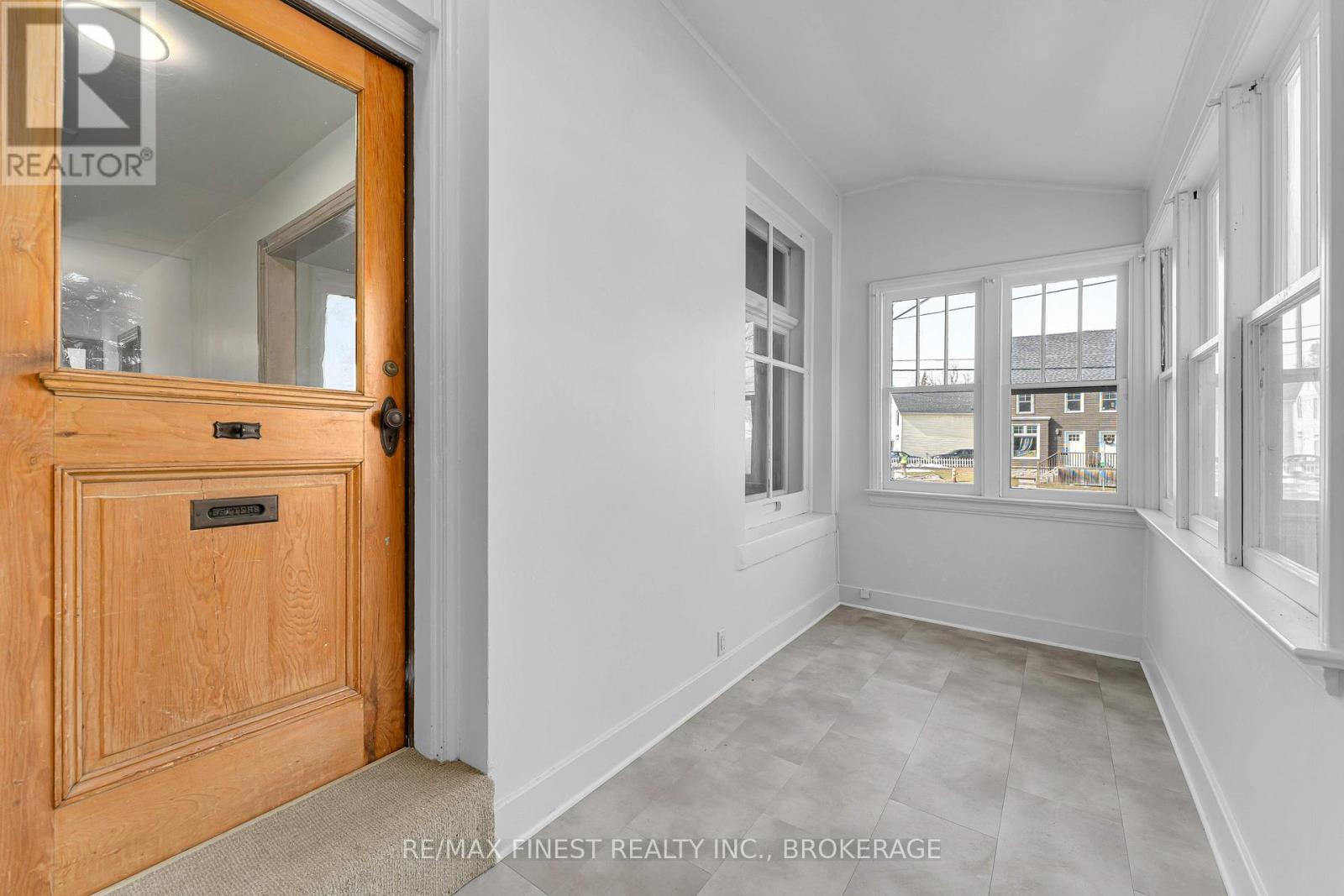 196 Ordnance Street, Kingston, Ontario  K7K 1H1 - Photo 4 - X12879756