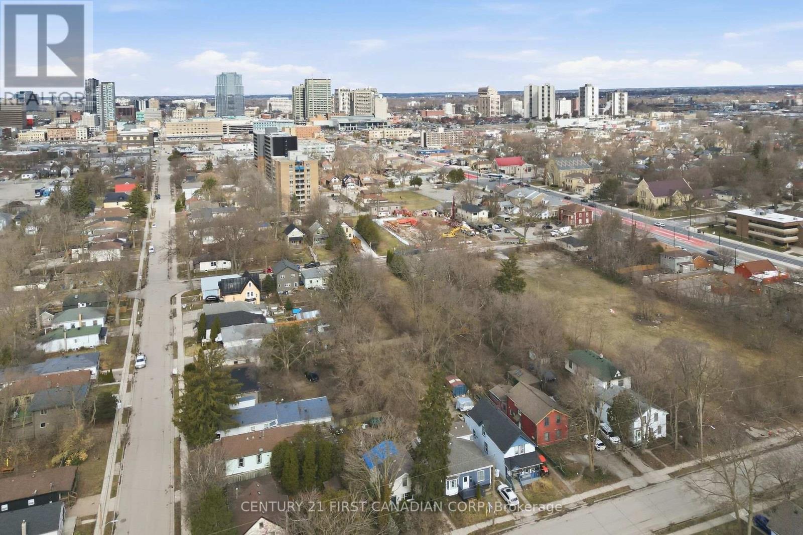 228 South Street, London East, Ontario  N6B 1B4 - Photo 46 - X12879638