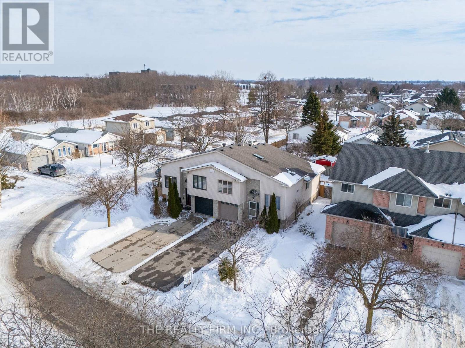 Photo 32 of 36 for 79 Sunrise Crescent