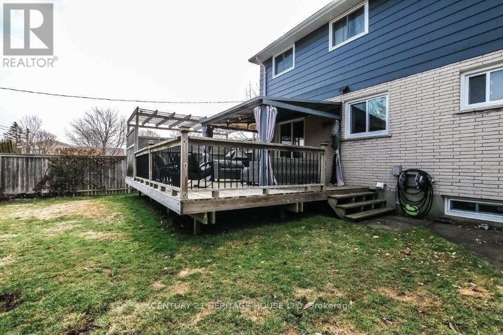 Photo 4 of 28 for 1 Massey Drive