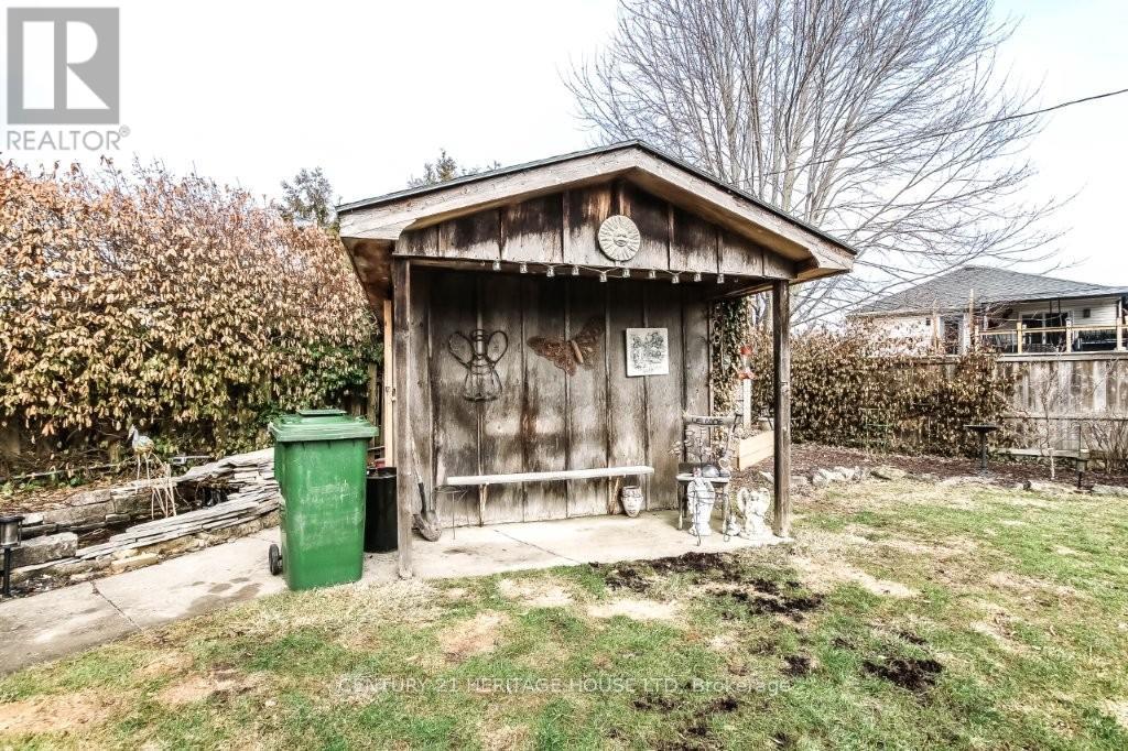 Photo 5 of 28 for 1 Massey Drive