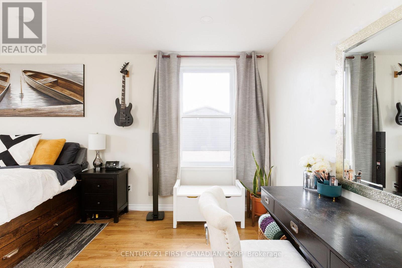 737 Village Green Avenue, London South, Ontario  N6K 1H3 - Photo 17 - X12879718