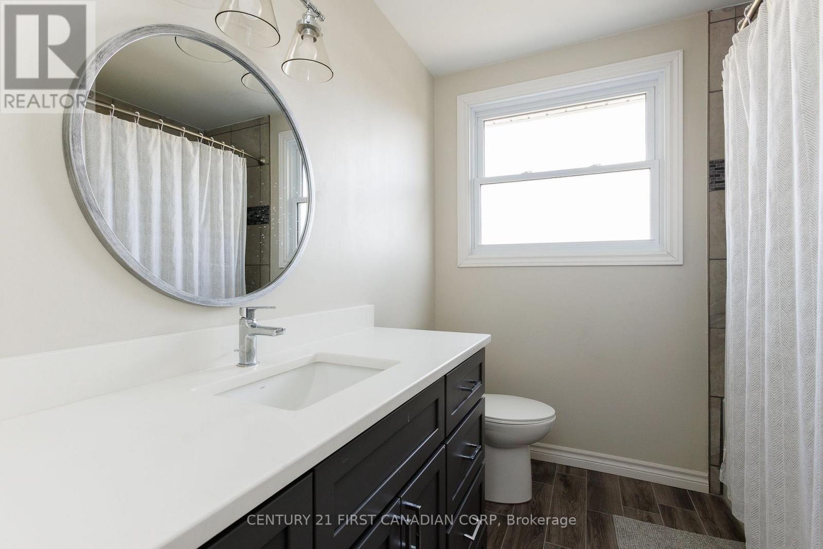 737 Village Green Avenue, London South, Ontario  N6K 1H3 - Photo 27 - X12879718